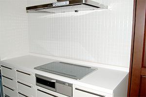 オール電化のキッチン
