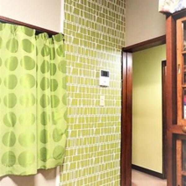 コストを抑えながらも耐震性を上げ、部屋の雰囲気も変わりました