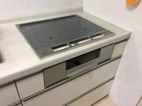 故障してしまったIHクッキングヒーターを同じ仕様のものに取替え