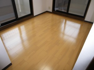 カーペット床からフローリングへ！子供にも安心、掃除もし易くなりました！