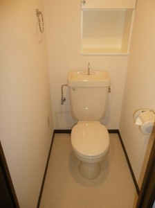 設備同様、クッションフロアもグレーで統一しました
