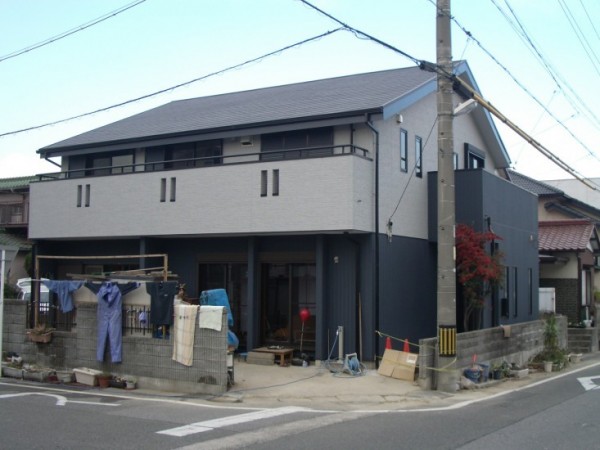 見た目も新築同様に。耐震性でも安全な住まいになりました。