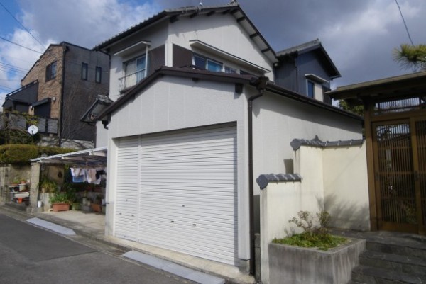 外壁の種類、劣化状況によって工事を変えました。