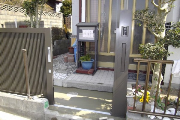 門扉を設置したことで防犯面で安心できるように