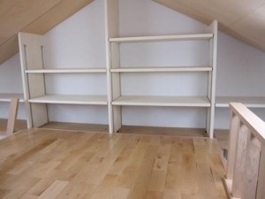本棚付きのロフトをリフォームし、使い勝手がよくなりました。