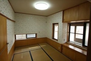 シンプルだった和室が可愛らしい和室となりました。