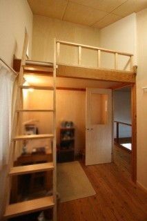 洋室(寝室・子供部屋)リフォーム 建具(ドア、間仕切り)の設置・交換・撤去 株式会社はろうす