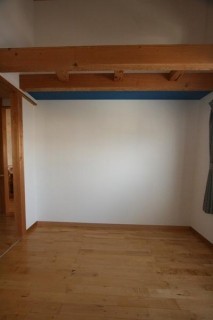 将来のことも考えた間仕切り壁を造作しました。