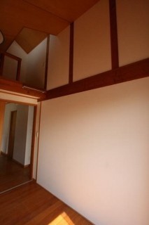 ひとつの部屋を2つに分けました。