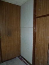 強度不足により屋内の耐震補強を行いました。