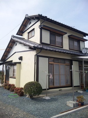 古風な家のイメージにピッタリな塗り替えになりました