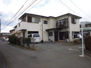 シンプルで飽きのこない外壁に塗り替えました。