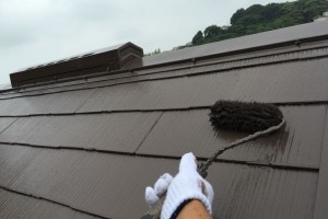 シナモンブラウンカラーで屋根を塗り替えました。