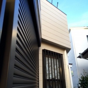 汚れが付きにくい塗料で塗り替え、新築のように生まれ変わりました。