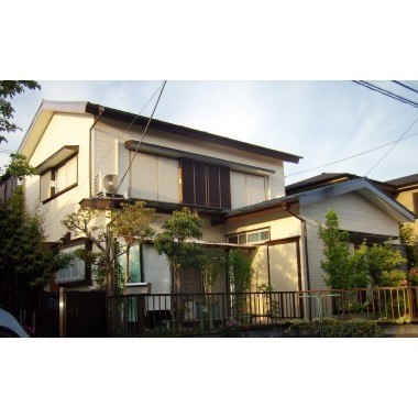 瓦屋根から金属への屋根葺き替え工事でより安全な家に。