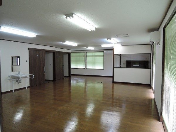 空間や器具、配置など様々な要素を考慮したリノベーション工事になりました。