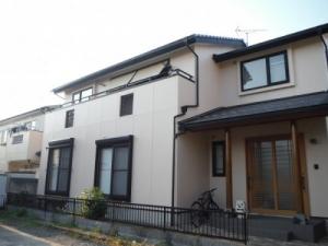 綺麗なアイボリー色に外壁を塗り替えました！