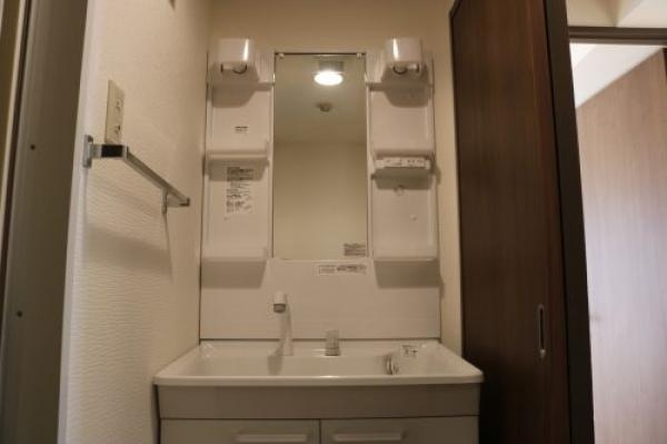リノベーション(スケルトン・全面リフォーム)リフォーム 洗面所(洗面台) 株式会社東海建物