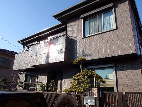 色あせていた外壁も色が戻り、力強さが戻りました。