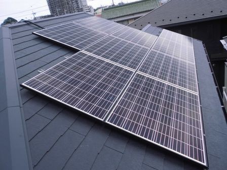 東・西面にパネルを設置