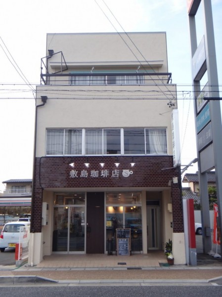 レトロな雰囲気を残しつつ仕上げました。