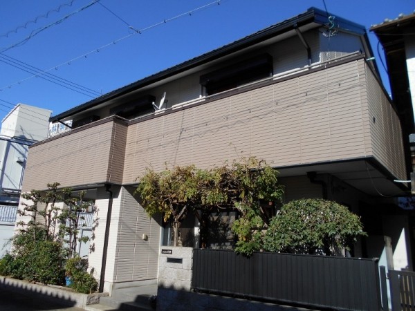 グレーからブラウンを基調とした素敵な家へ