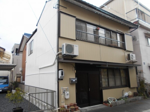 温かみのある雰囲気の外観に変わり、綺麗にもなりました。