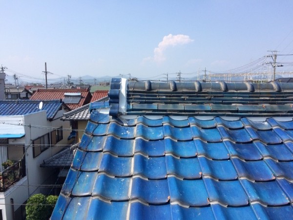 経年劣化でヒビや黒ずんでいた漆喰が真っ白の綺麗な漆喰にやり替えられました