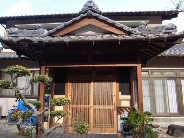 建具(ドア、間仕切り)の設置・交換・撤去リフォーム 玄関 リフォームのイイナ