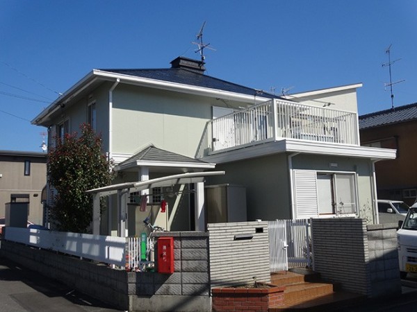 塗り替えたことで、新築のような輝きの外壁になりました。