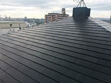 屋根塗装で耐久性も見た目も良くなりました。