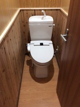 押入れをトイレに改装しました