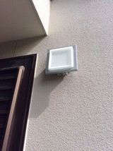 インターホンと勝手口照明交換