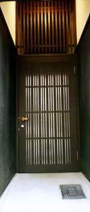 雰囲気を壊さず倉庫の特性を生かした平屋住まい