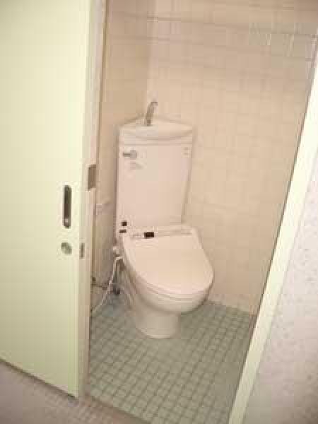 和式トイレから洋式トイレへ。出入りもスムーズになりました！