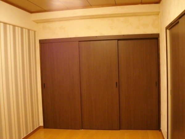 マンション内装を洋風にリフォーム致しました。