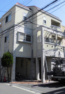 10年が経過して色あせが目立っていましたが、蘇りました。