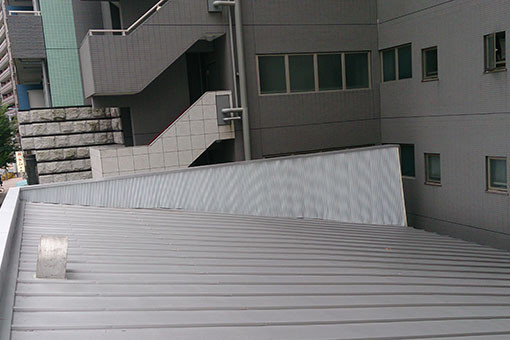 屋根の葺き替えで全面改修したので雨漏りも心配無くなりました。