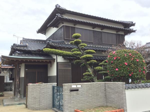 外壁塗装で木部もきれいに仕上がりました。