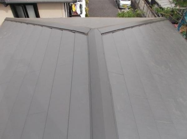 10年以上放置していた屋根を葺き替え、長持ちする屋根にしました！