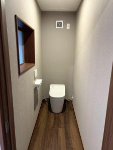 男性便器を無くして広々とした空間に