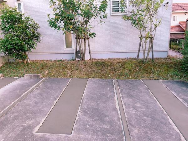 部分的に残っていた緑地帯をコンクリートにしました