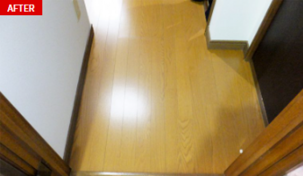 給水管のピンホールによって水濡れした床が新品になりました。