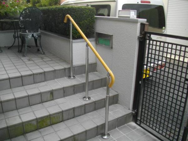 介護保険で様々な箇所に手摺を設置させて頂きました