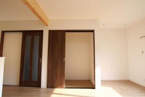 建具も一新し、明るくお洒落な内装へ