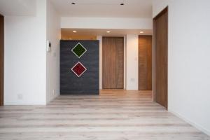 最高級グレードの建具等を使用して高級感のある室内