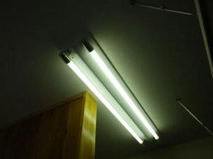 接骨院の蛍光灯入れ替え工事