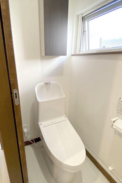 トイレリフォーム 床・フローリング張替え 安心大工 有限会社アウトバーン