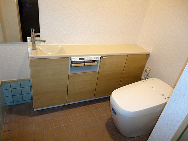 明るく広々したトイレが完成しました