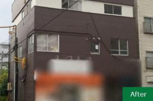 ダークブラウンのシックで落ち着いた印象に